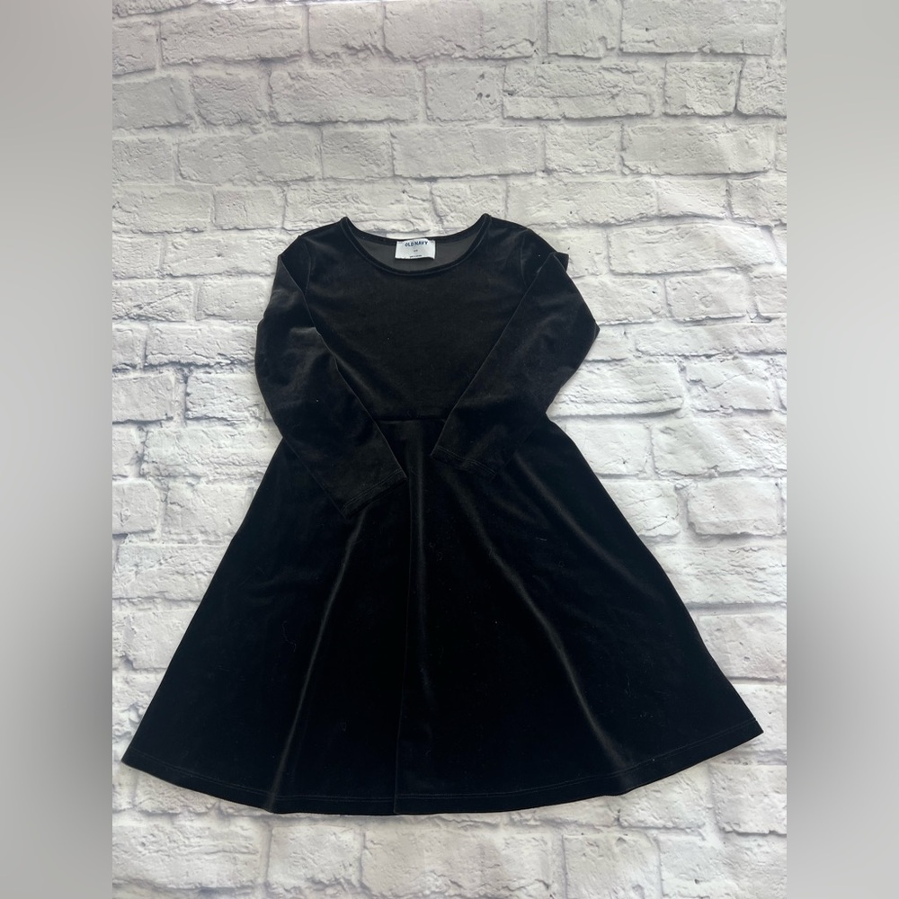 Old Navy Fit & Flare Velvet Dress for Girls SIZE M(8)‎ - Picture 8 of 16
